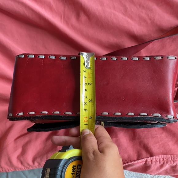 Crossbody red leather bag - Picture 16 of 16